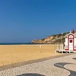 Carol House Apartment Nazare