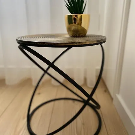 Carol House * نازاريه