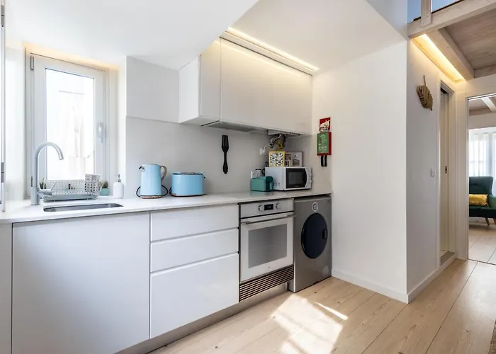 아파트 Carol House